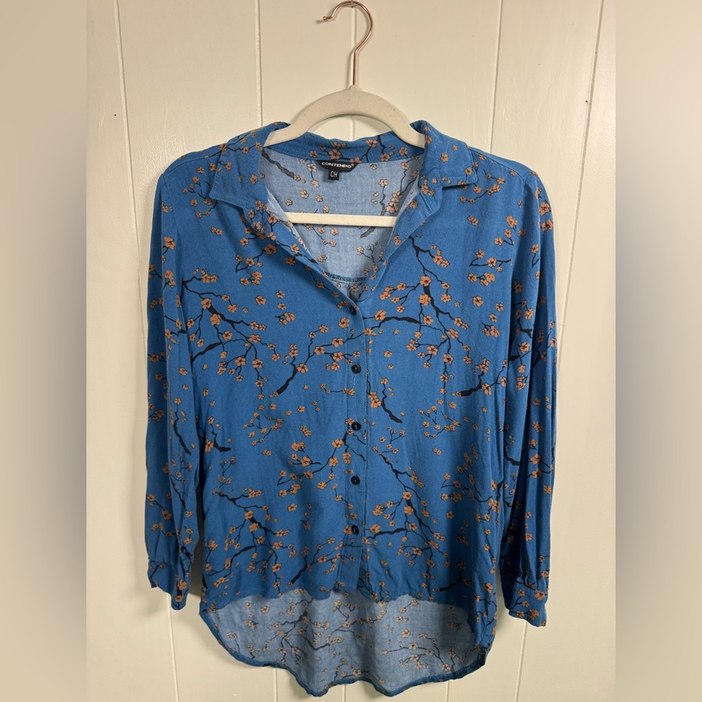 Chic Blue Floral Button Down Shirt
